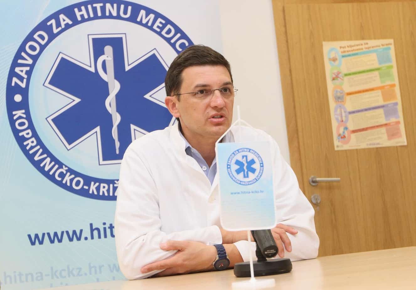 STRAVA NA PSIHIJATRIJI Pacijent slučajno upaljačem zapalio masku i dio odjeće te zadobio teške opekline STRAVA NA PSIHIJATRIJI Pacijent slučajno upaljačem zapalio masku i dio odjeće te zadobio teške opekline