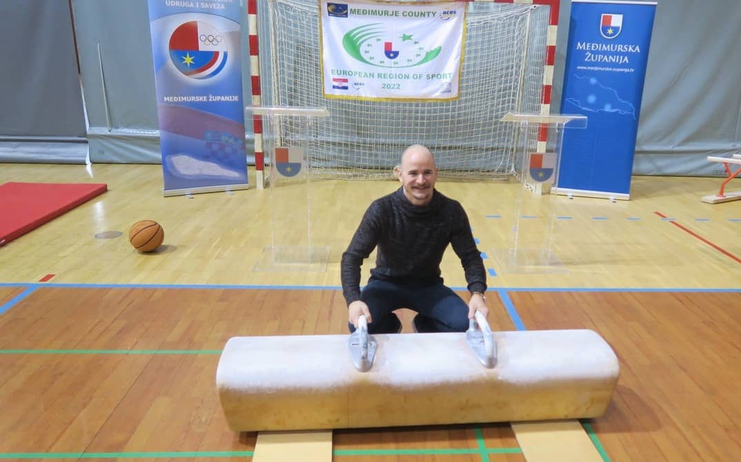 FILIP UDE: Ponekad mi je dosta „konja“, ali uvijek me nešto tjera dalje, a najviše me opušta igra s mojom kćerkicom Evom FILIP UDE: Ponekad mi je dosta „konja“, ali uvijek me nešto tjera dalje, a najviše me opušta igra s mojom kćerkicom Evom