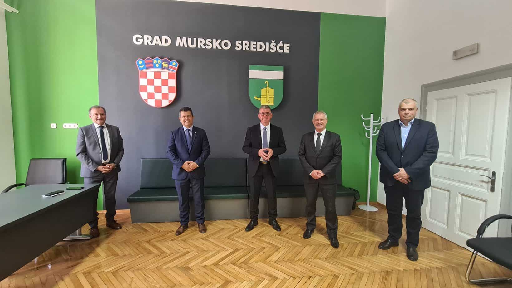 Čelnici pograničnih mjesta i regija susjednih zemalja susreli se u Murskom Središću Čelnici pograničnih mjesta i regija susjednih zemalja susreli se u Murskom Središću