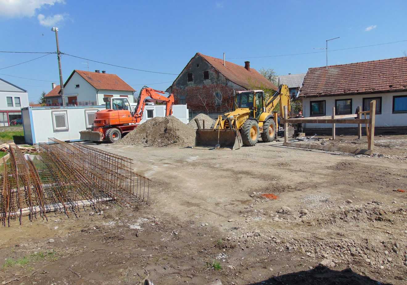 Konačno počela gradnja suvremenog vatrogasnog spremišta i garaža u Nedelišću Konačno počela gradnja suvremenog vatrogasnog spremišta i garaža u Nedelišću