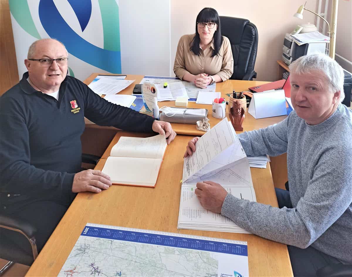 Ivan Štefić zna na pamet sve adrese u Donjoj Dubravi i pozna sve mještane Ivan Štefić zna na pamet sve adrese u Donjoj Dubravi i pozna sve mještane