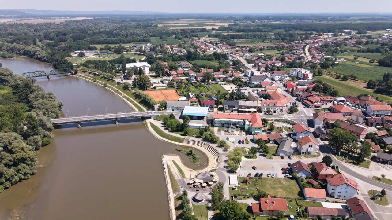 Iz Murskog Središća trebaju vašu pomoć! Predložite osobu godine Iz Murskog Središća trebaju vašu pomoć! Predložite osobu godine