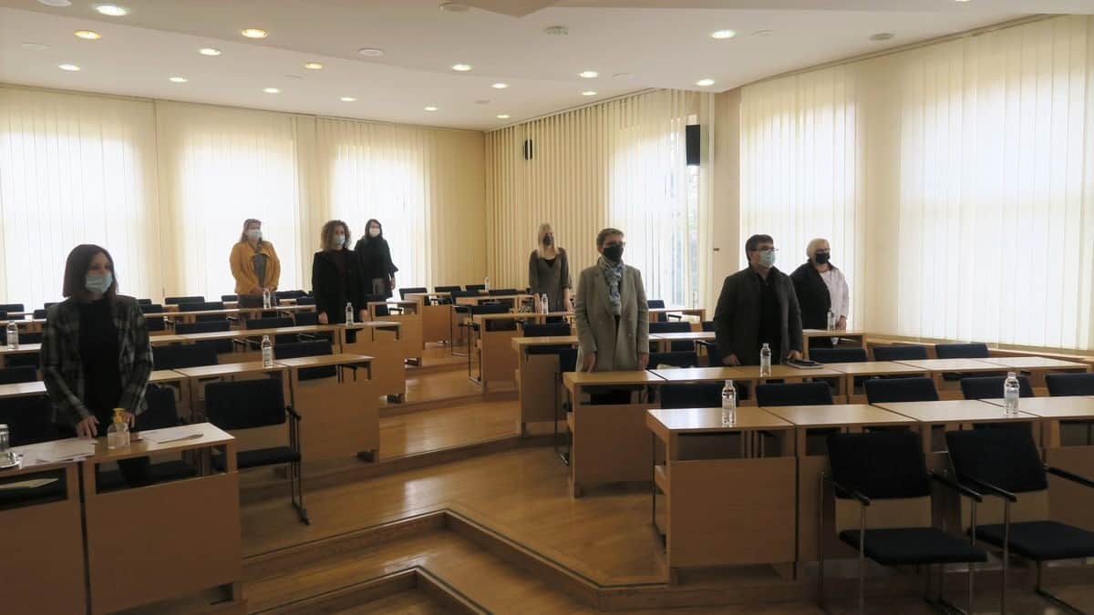 Novopečeni suci porotnici položili svečanu prisegu Novopečeni suci porotnici položili svečanu prisegu