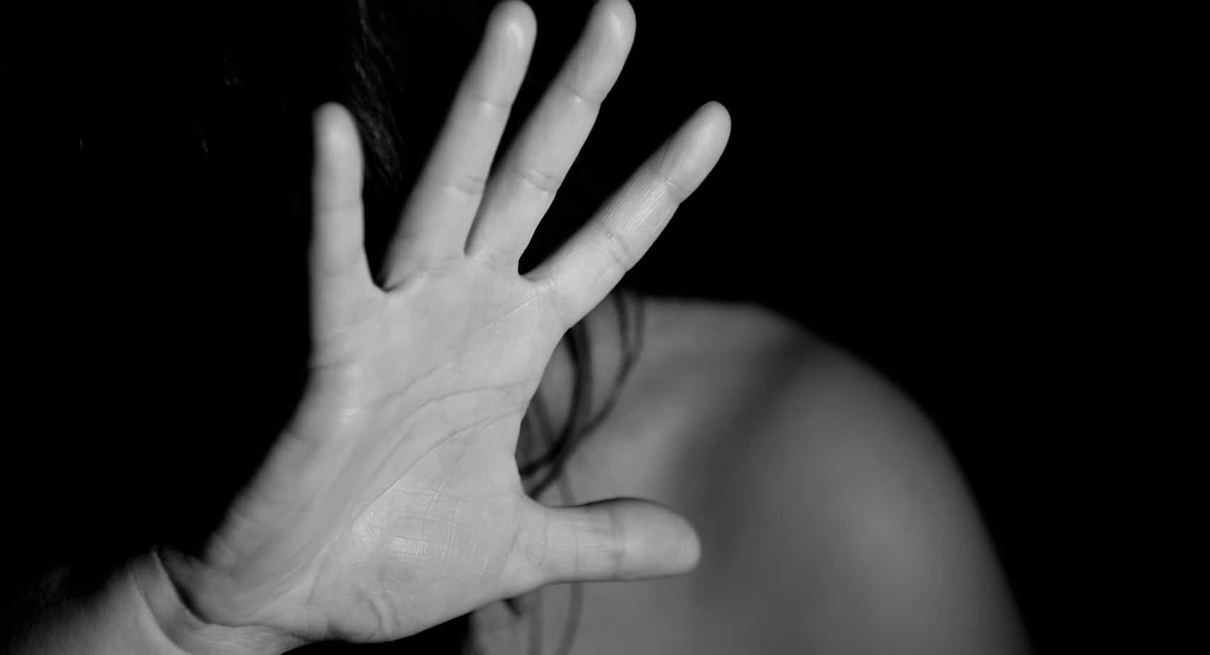 Muškarac (67) navodno tjerao ženu iz kuće jer “više ne kuha i ne čisti kao prije” – Općinski sud u Čakovcu ga oslobodio Muškarac (67) navodno tjerao ženu iz kuće jer “više ne kuha i ne čisti kao prije” – Općinski sud u Čakovcu ga oslobodio