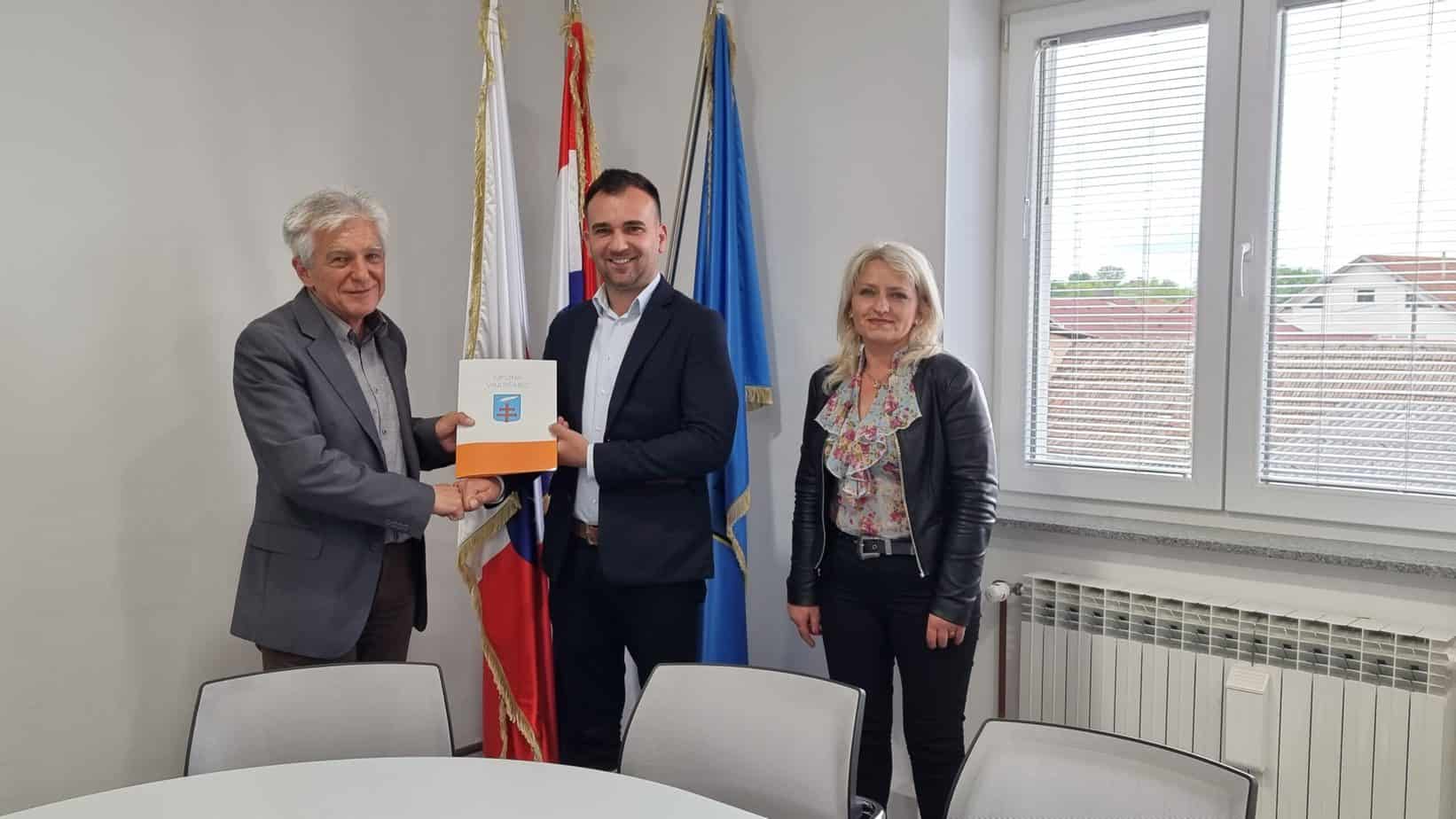 Mihael Grbavec preuzeo dužnost načelnika Mihael Grbavec preuzeo dužnost načelnika