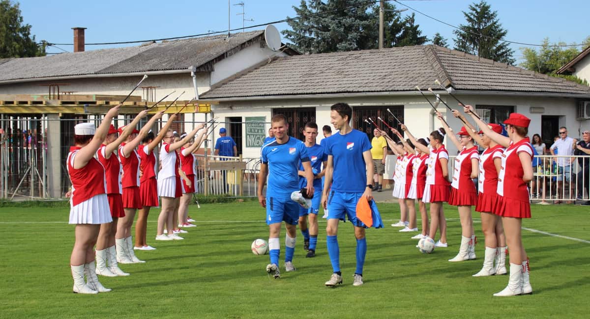 Dok su jedni gasili požar, drugi su besramno krali Dok su jedni gasili požar, drugi su besramno krali