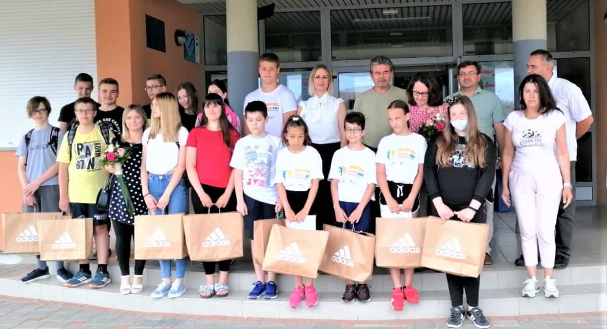 Čestitke đacima i mentorim uspješnima na županijskim natjecanjima Čestitke đacima i mentorim uspješnima na županijskim natjecanjima