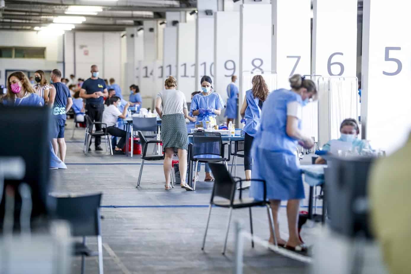 Zagreb: Masovno cijepljenje protiv koronavirusa na Velesajmu Slavko Midzor/PIXSELL