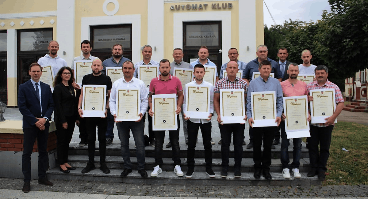 Obrtnička komora Međimurske županije dodijelila 38 novih majstorskih diploma Obrtnička komora Međimurske županije dodijelila 38 novih majstorskih diploma