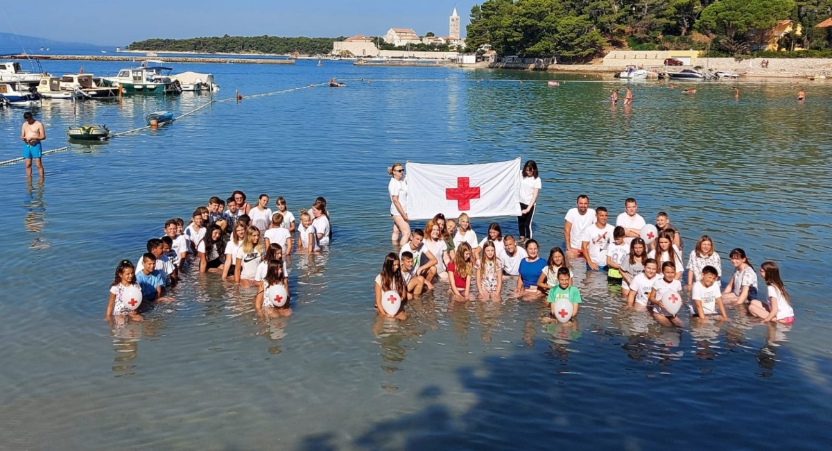 NEMA LJEPŠEG Međimurski humanitarci na moru obilježili Međunarodni dan mladih NEMA LJEPŠEG Međimurski humanitarci na moru obilježili Međunarodni dan mladih