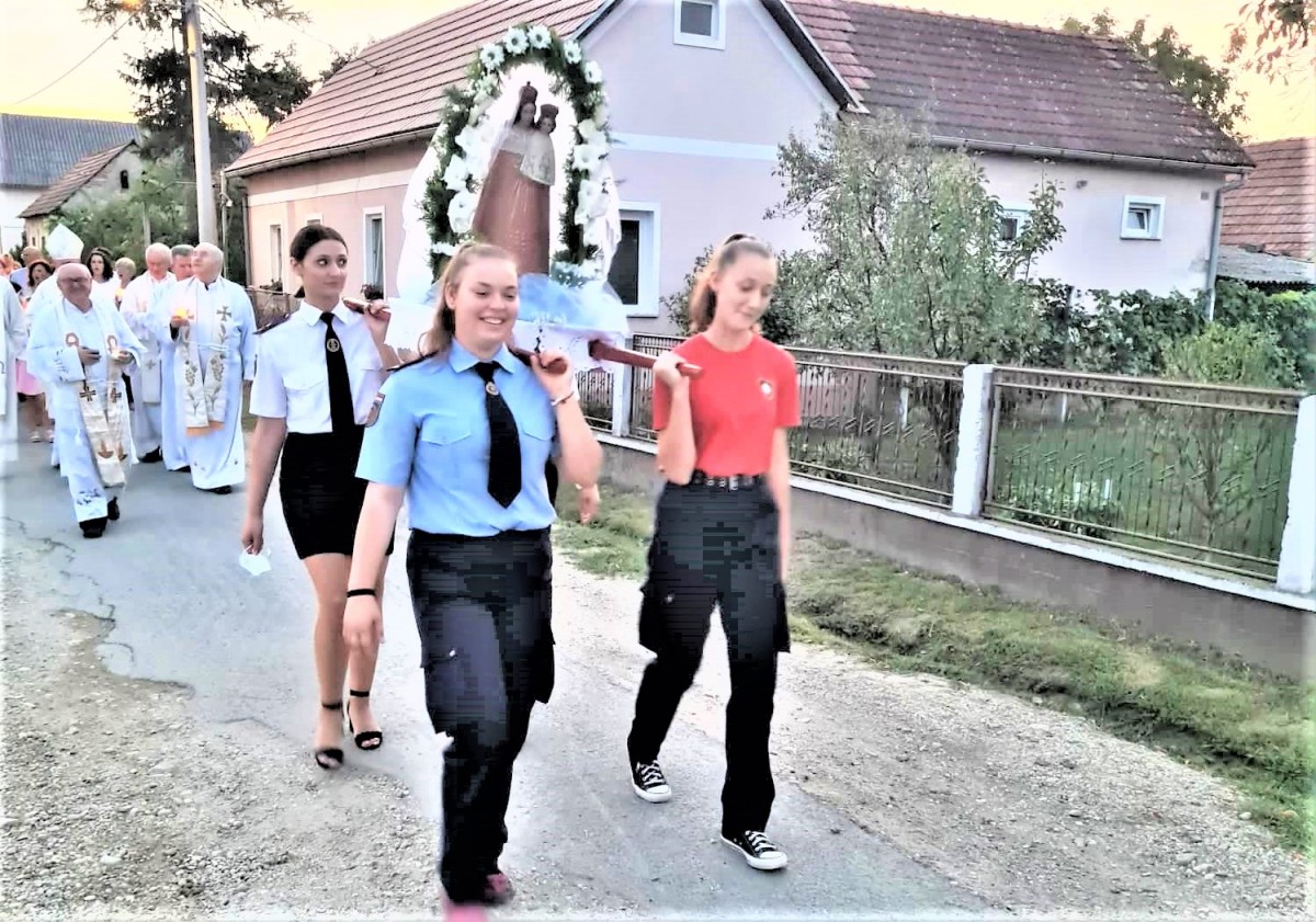 Umirovljeni biskup mons. Josip Mrzljak predvodio slavlje Umirovljeni biskup mons. Josip Mrzljak predvodio slavlje