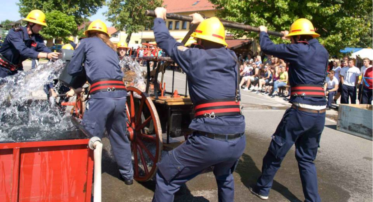 U nedjelju natjecanje u rukovanju ručnim vatrogasnim špricama! U nedjelju natjecanje u rukovanju ručnim vatrogasnim špricama!