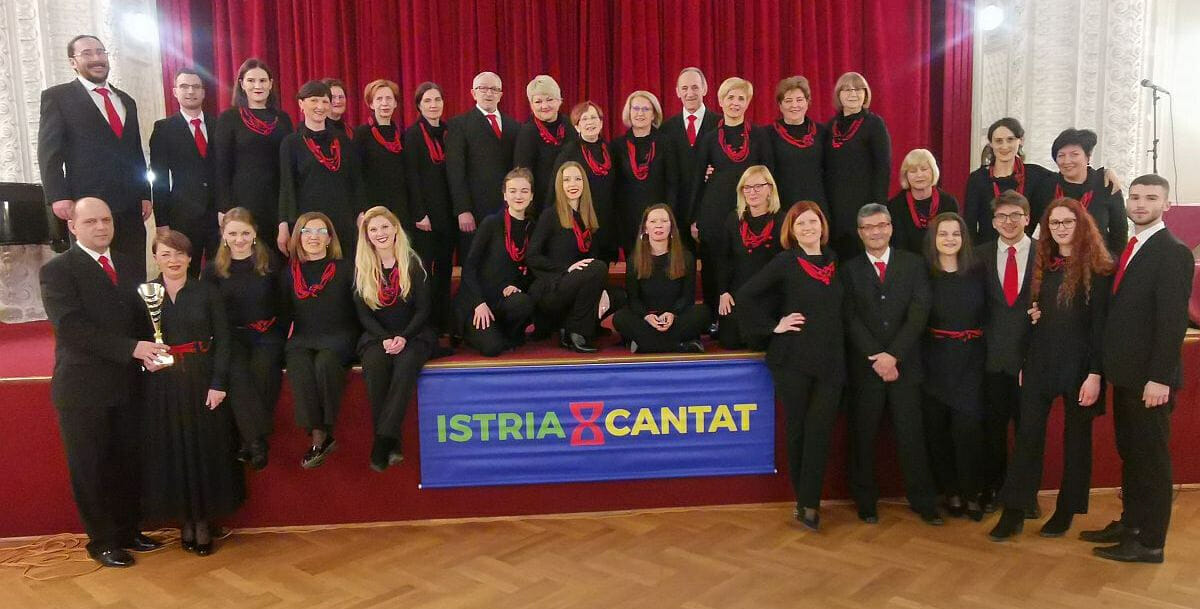 Pjevački zbor „Josip Štolcer Slavenski“ u potrazi za ljubiteljima pjevanja! Pjevački zbor „Josip Štolcer Slavenski“ u potrazi za ljubiteljima pjevanja!