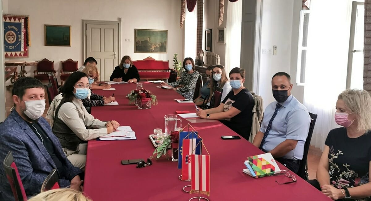 Ključno je da se nastava održava u školama, a ne online! grad varaždin