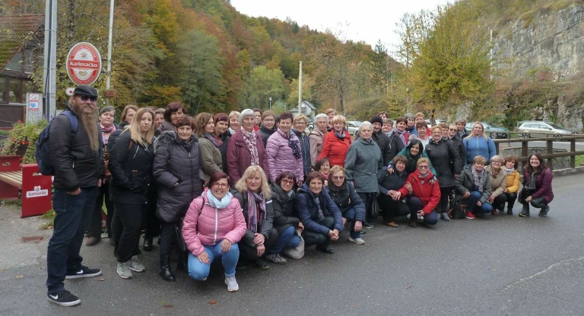 IZLETNICE IZ KOTORIBE-1