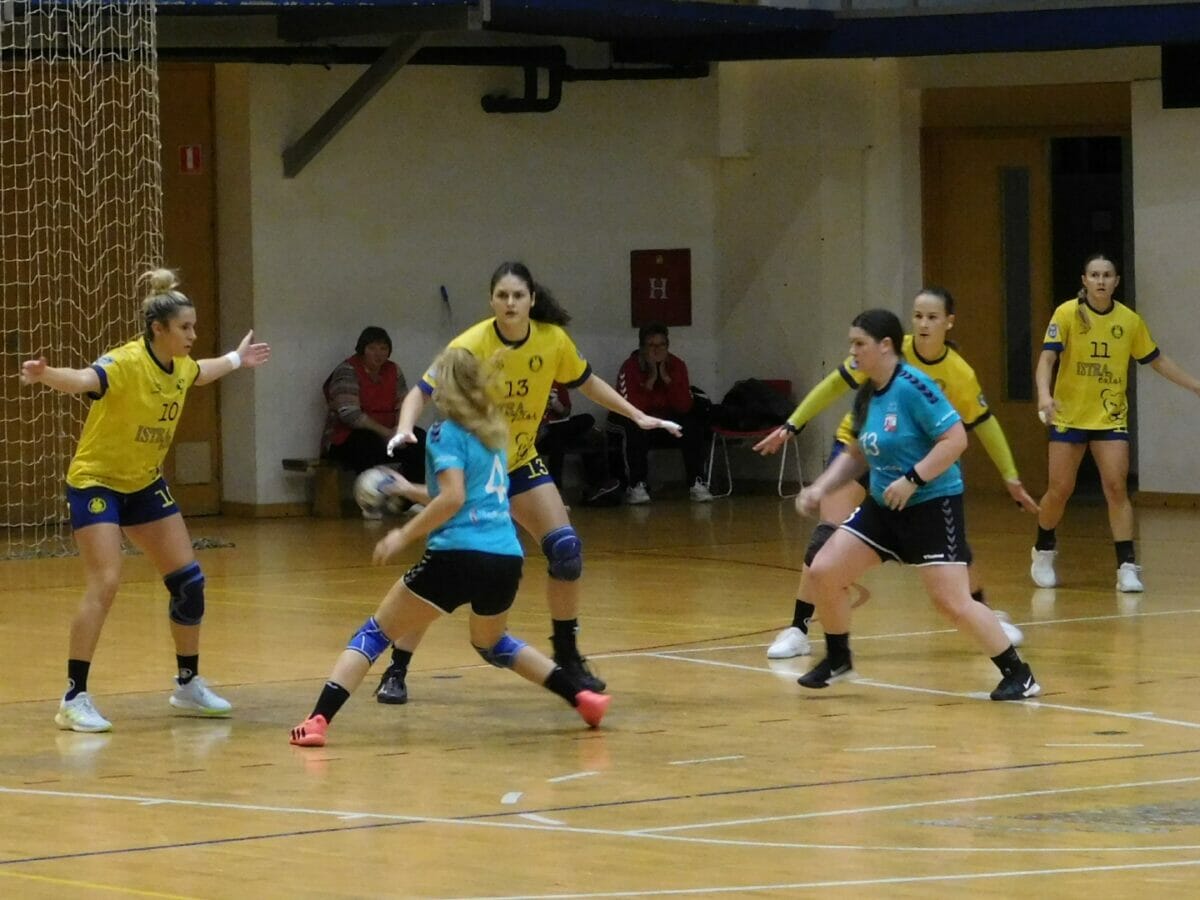 Poraz Zrinskog, Stela Posavec najraspoloženija protiv bivšeg kluba Poraz Zrinskog, Stela Posavec najraspoloženija protiv bivšeg kluba