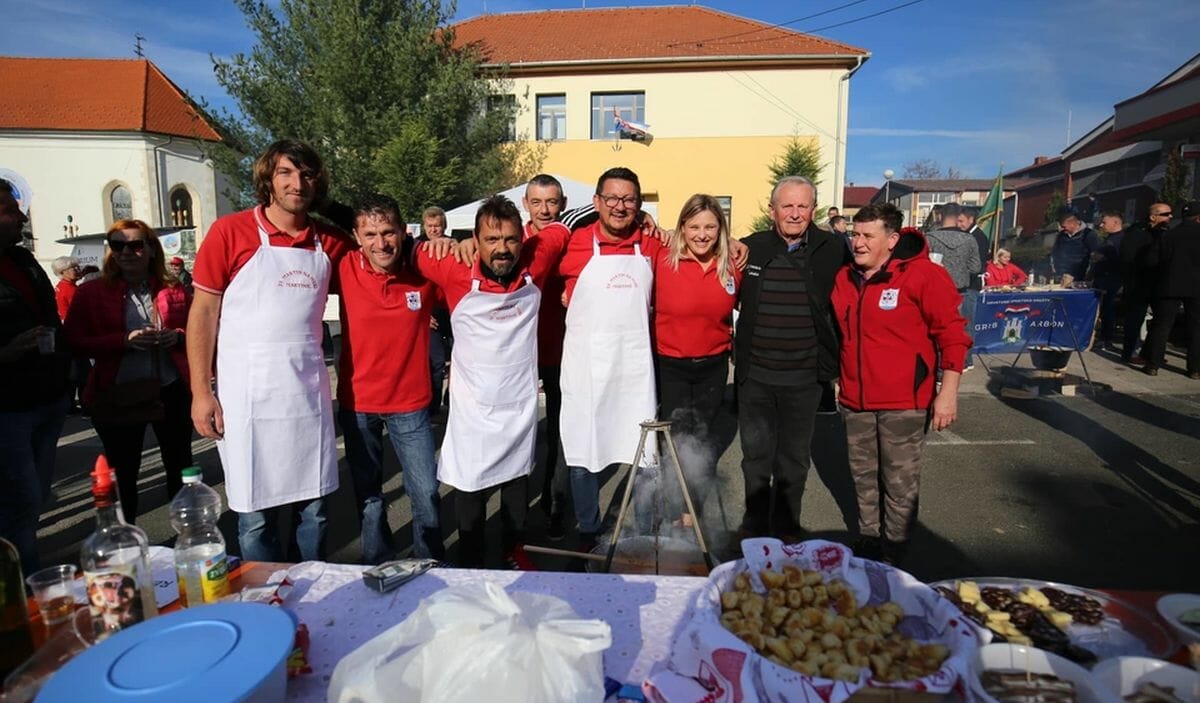 Natjecanje u kuhanju Svetomartinskog gulaša 13. studenog Natjecanje u kuhanju Svetomartinskog gulaša 13. studenog
