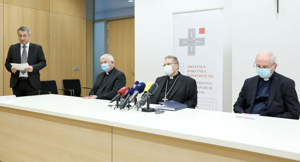 Biskupi se protive prisilnom cijepljenju i traže neinvazivno testiranje Patrik Macek/PIXSELL