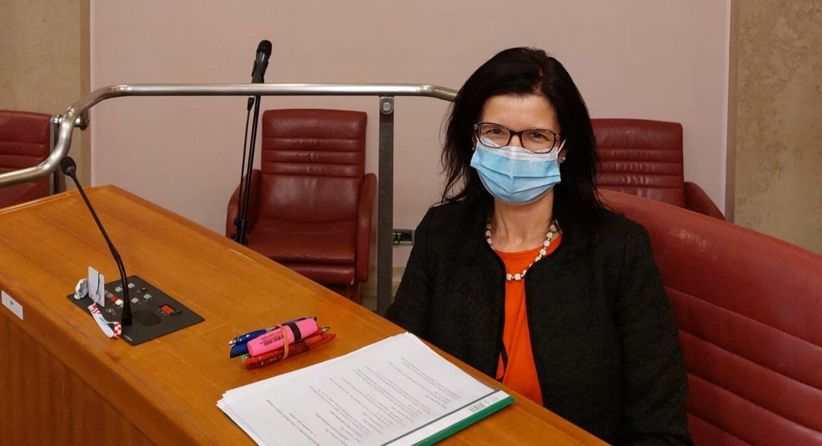 Evo što na svom Facebook profilu poručuje saborska zastupnica Andreja Marić Evo što na svom Facebook profilu poručuje saborska zastupnica Andreja Marić