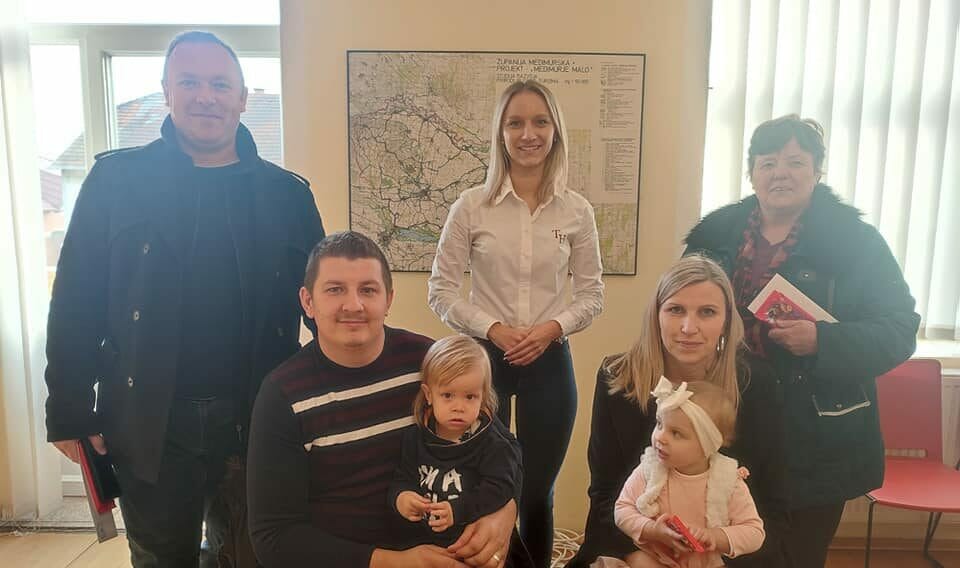 Za svako rođeno dijete osigurano je 1.000 kuna! Za svako rođeno dijete osigurano je 1.000 kuna!