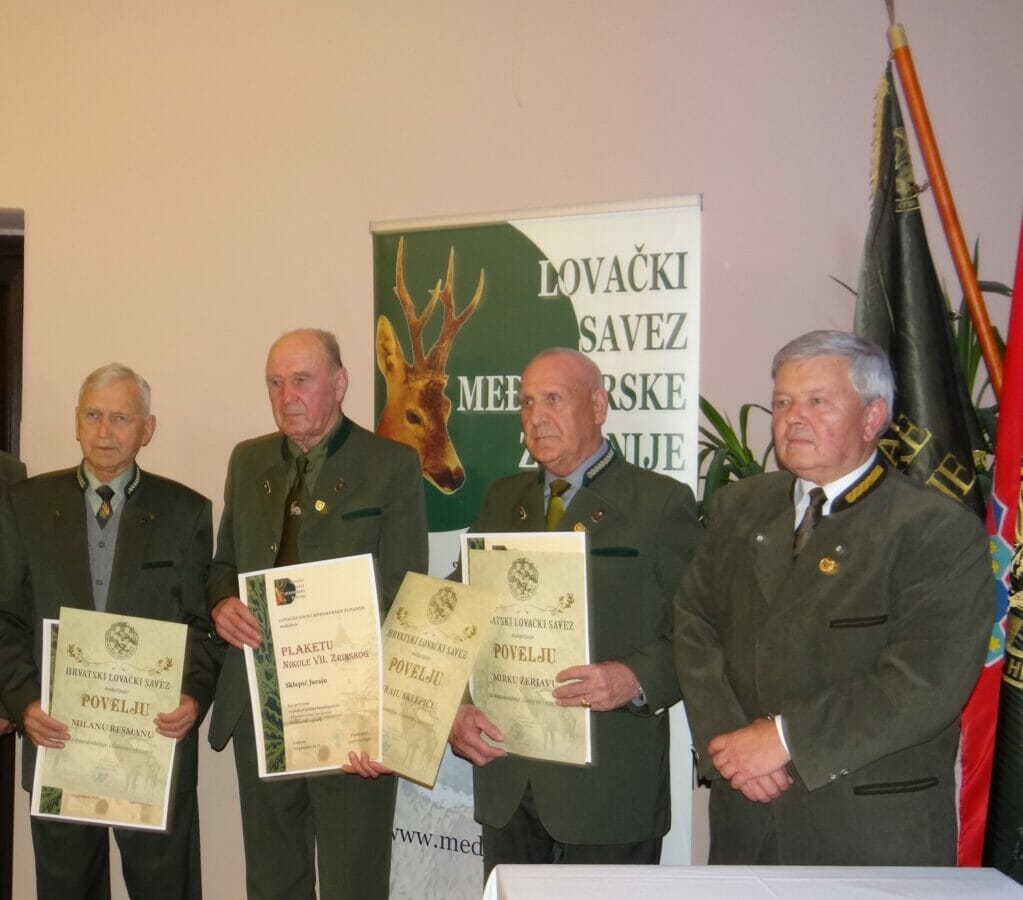 Zajedno u lovstvu preko dva stoljeća Zajedno u lovstvu preko dva stoljeća