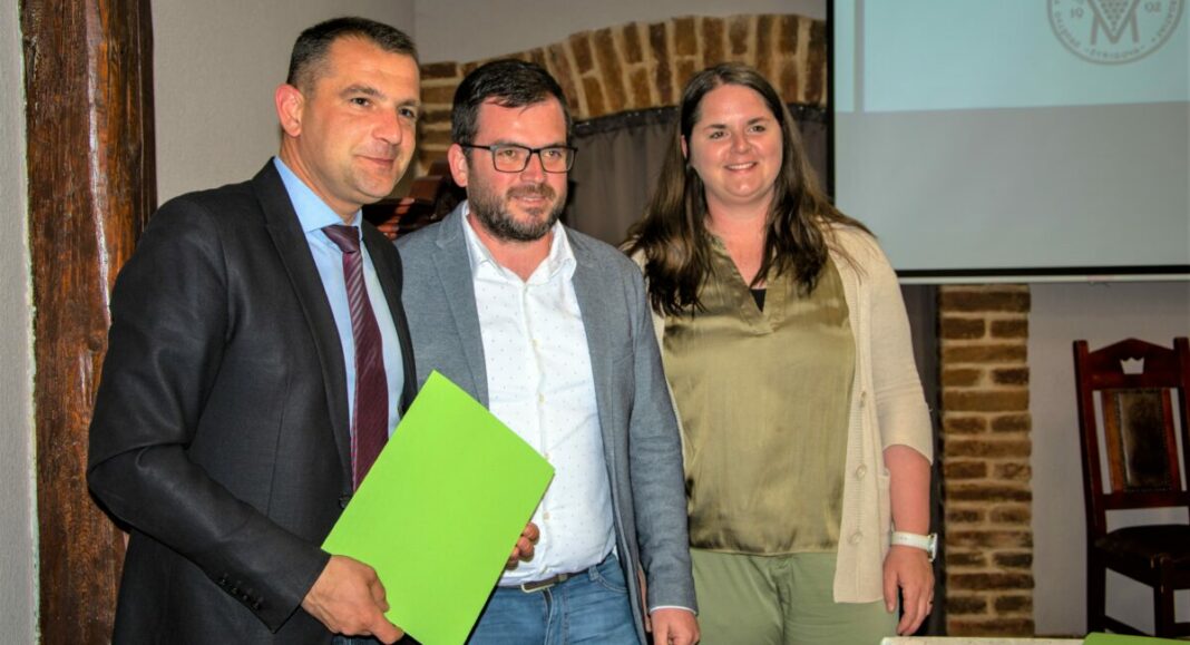 Međimurje sve poznatije diljem Hrvatske i svijeta po vrhunskim vinima međimurskih vinara! Međimurje sve poznatije diljem Hrvatske i svijeta po vrhunskim vinima međimurskih vinara!