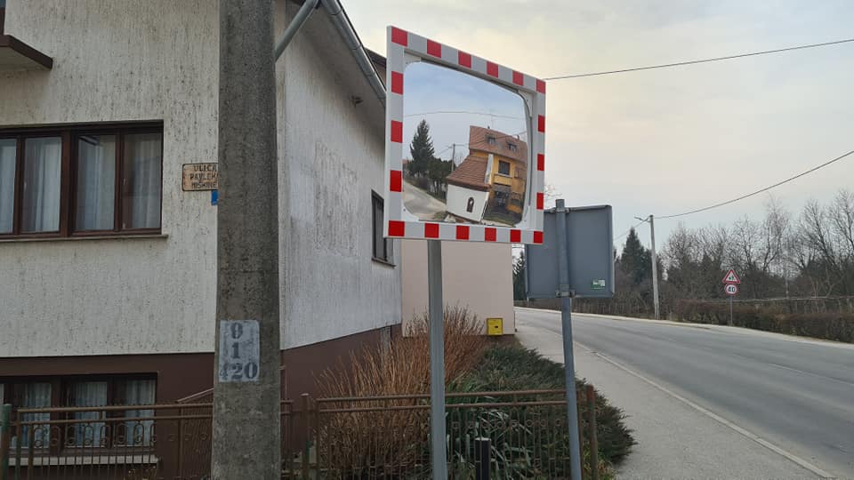 Zamijenjeno razbijeno prometno ogledalo u Donjem Vidovcu Zamijenjeno razbijeno prometno ogledalo u Donjem Vidovcu