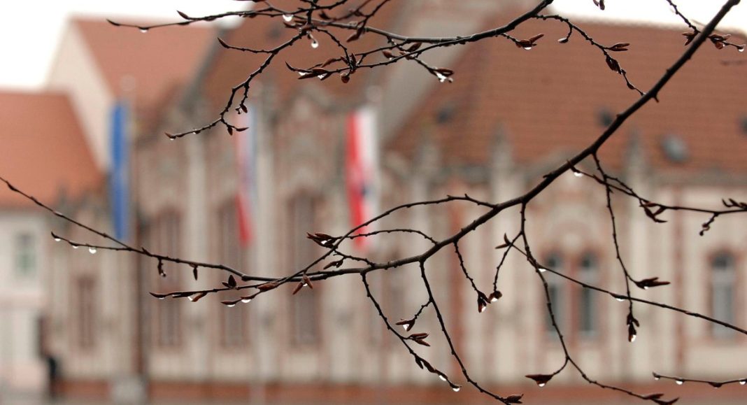 Danas pretežno oblačno i kišno, temperature od 3 do 5°C Vjeran Zganec Rogulja/Pixsell