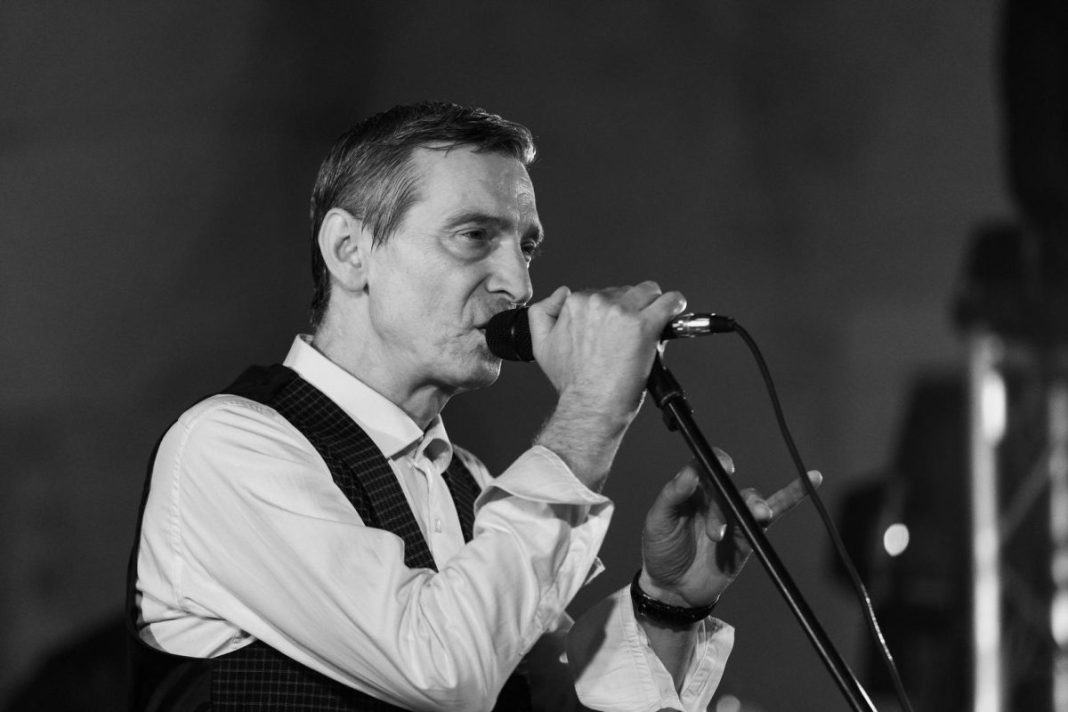 U 61. godini života preminuo pjevač Massimo Savić U 61. godini života preminuo pjevač Massimo Savić