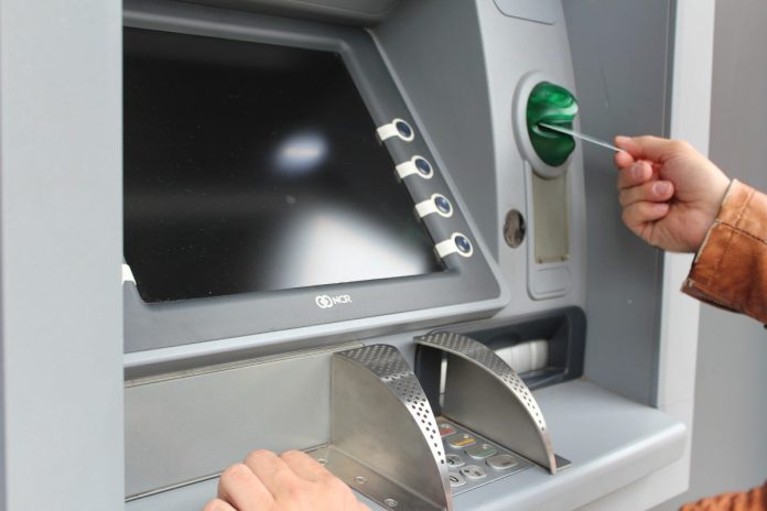 atm-1524870_1920 policija