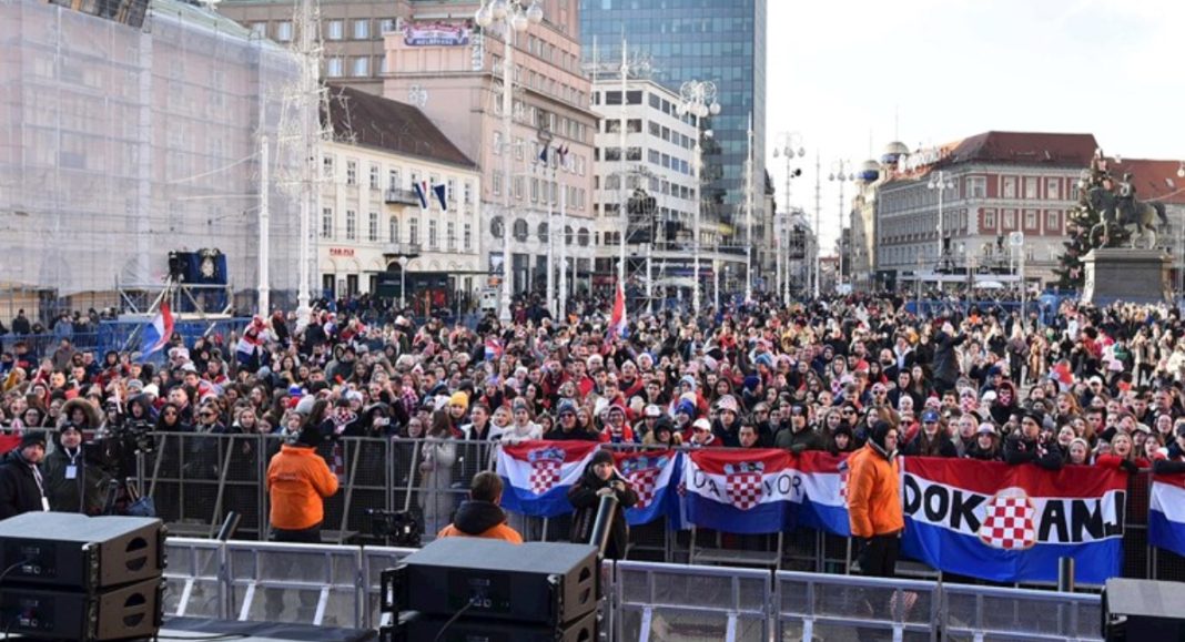 Sprema se veliki doček, reprezentacija u Zagreb slijeće iza 17 sati Sprema se veliki doček, reprezentacija u Zagreb slijeće iza 17 sati