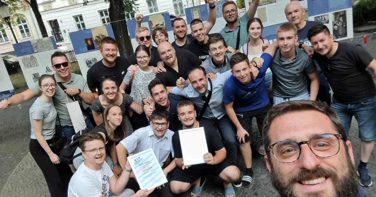 Županijski tamburaški orkestar Stjepan Bujan Stipić osvojio zlatnu plaketu i Grand Prix na svjetskoj razini Županijski tamburaški orkestar Stjepan Bujan Stipić osvojio zlatnu plaketu i Grand Prix na svjetskoj razini