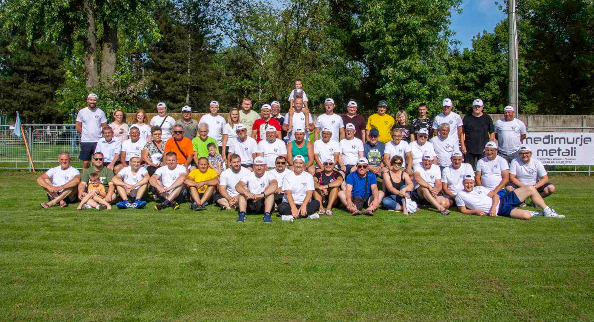Tradicionalno okupljanje Mostiščara iz Belice Tradicionalno okupljanje Mostiščara iz Belice