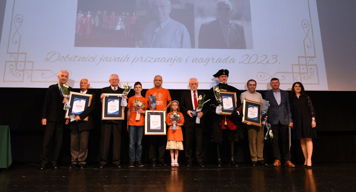 Do 10. travnja 2024. godine prijavite kandidate za javna priznanja Grada Čakovca Do 10. travnja 2024. godine prijavite kandidate za javna priznanja Grada Čakovca