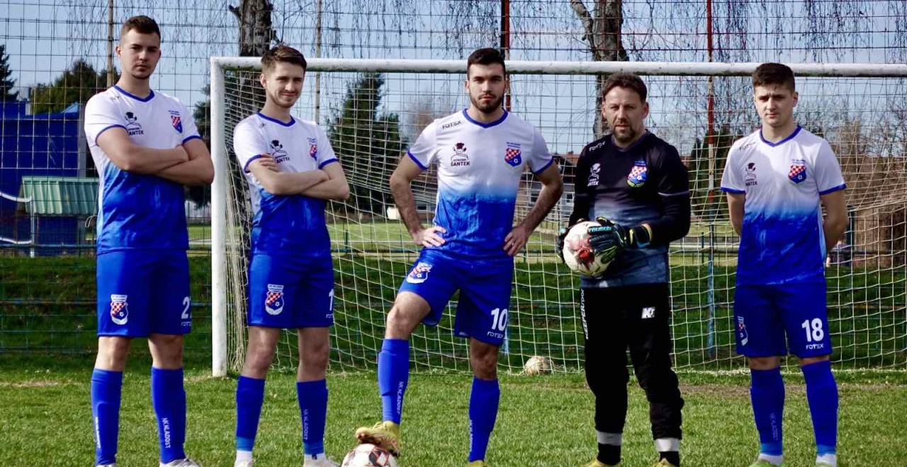 U NK Mladost (D) predstavili novi dres U NK Mladost (D) predstavili novi dres