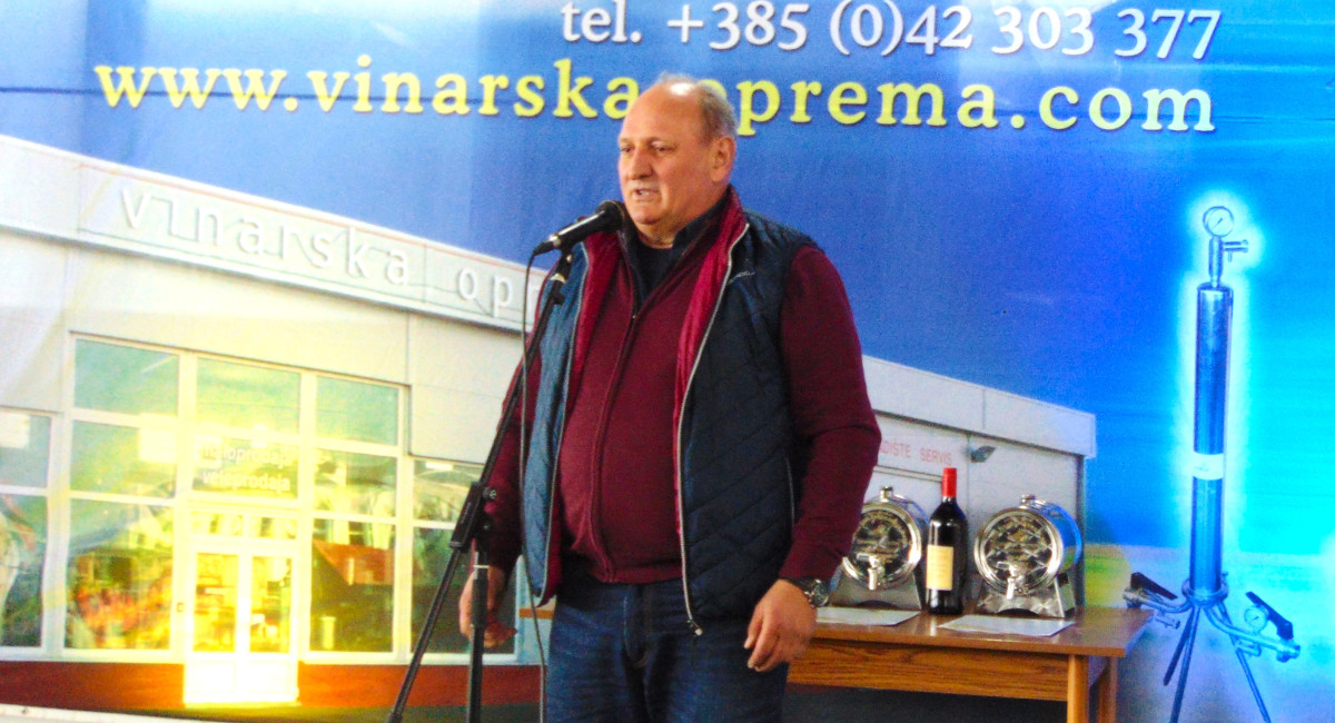 U četvrtak, petak i subotu možete predati svoja vina na analizu i ocjenjivanje! U četvrtak, petak i subotu možete predati svoja vina na analizu i ocjenjivanje!