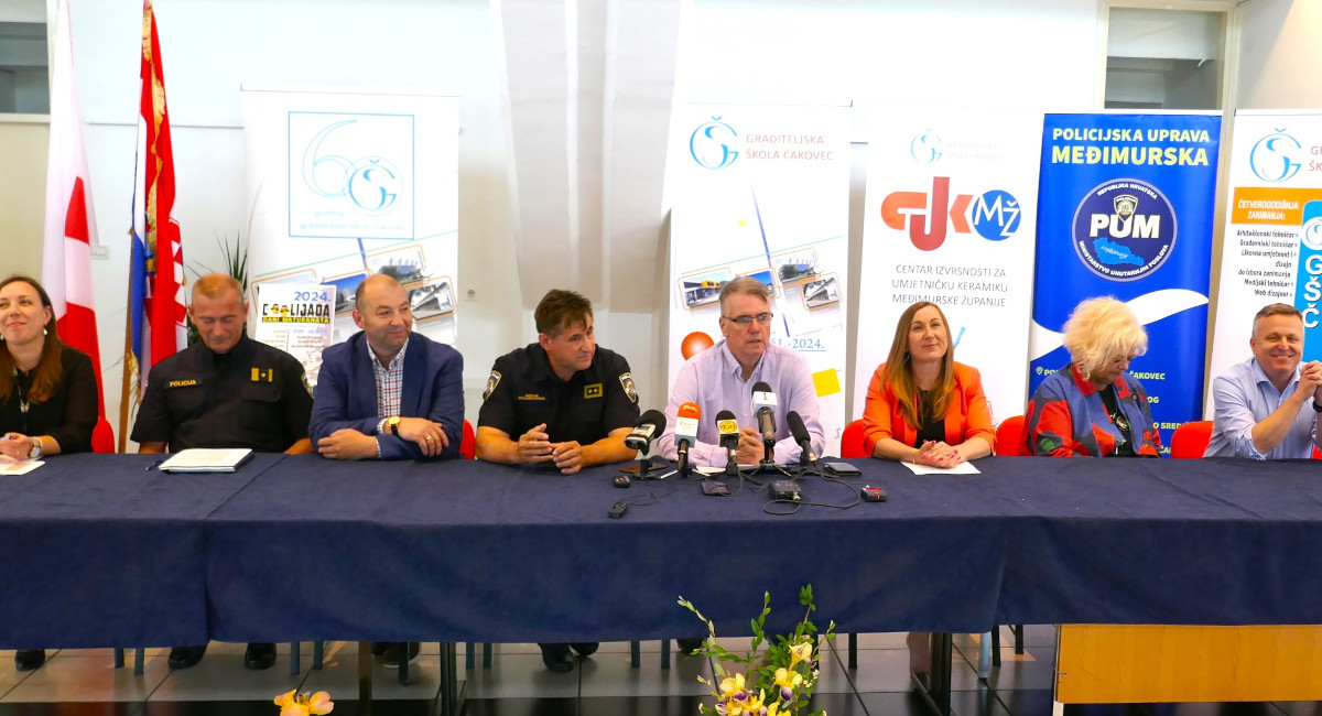 Sve je spremno za završnu svečanost maturanata, vrhunski obrazovanih, na žalost, za strane zemlje! Sve je spremno za završnu svečanost maturanata, vrhunski obrazovanih, na žalost, za strane zemlje!