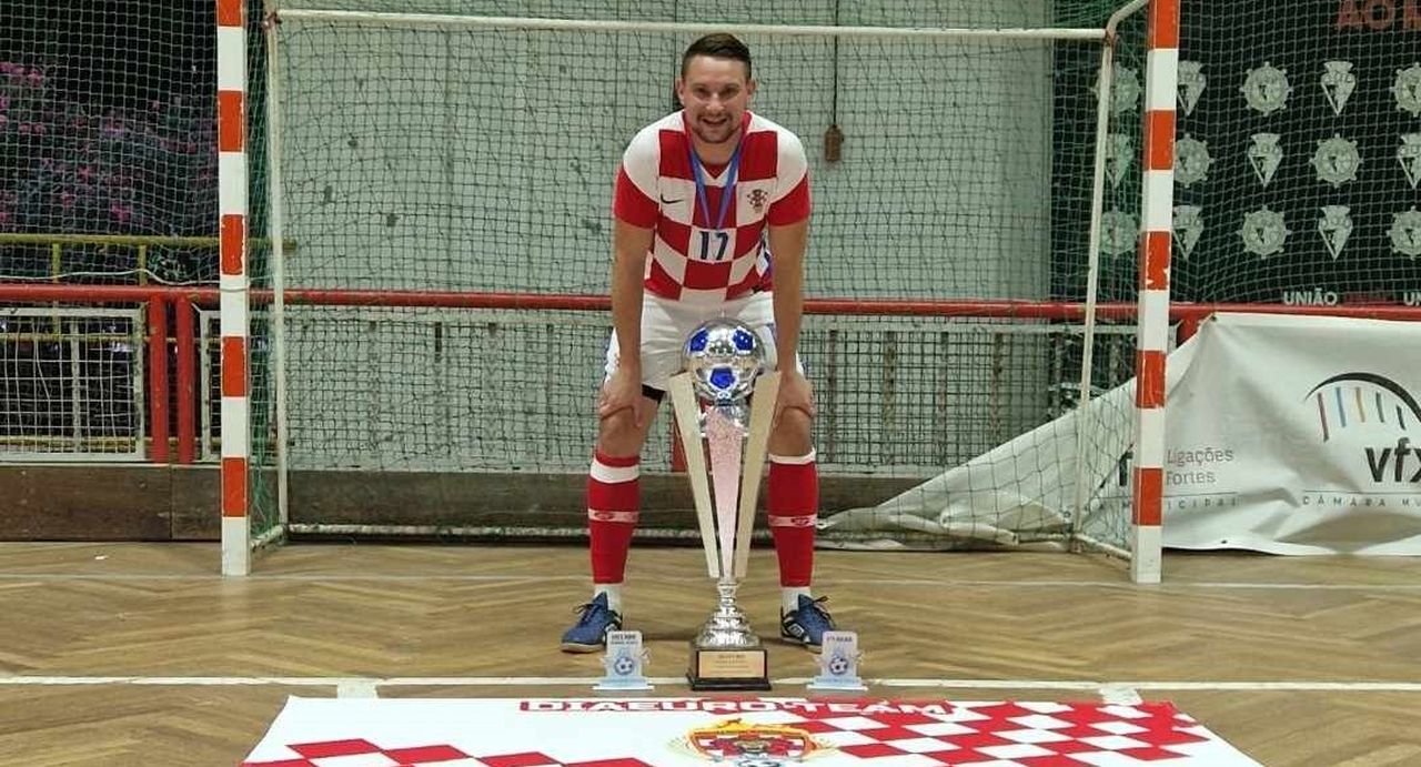 Toni s europskim zlatom Toni s europskim zlatom