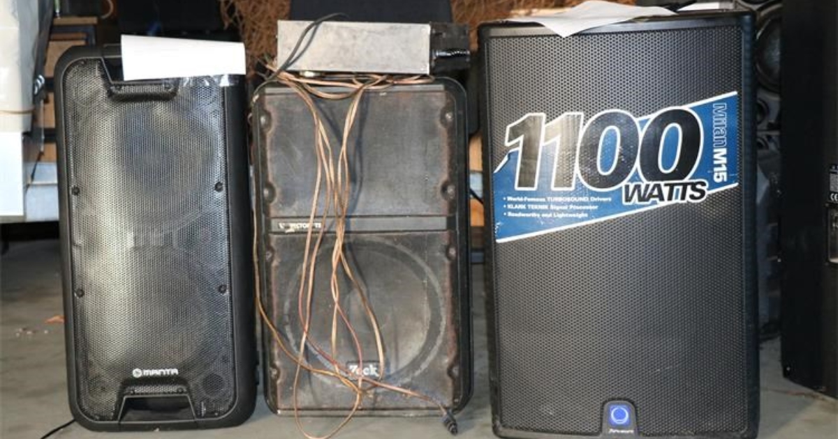 Razularena 24-godišnjakinja glasno puštala muziku i remetila red i mir u Kotoribi Razularena 24-godišnjakinja glasno puštala muziku i remetila red i mir u Kotoribi