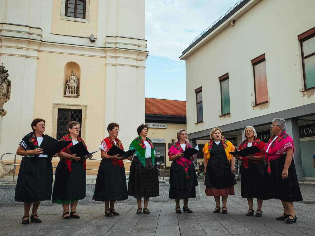 Nastavlja se tradicija pjevanja sakralnih pjesama u Vratišincu Nastavlja se tradicija pjevanja sakralnih pjesama u Vratišincu