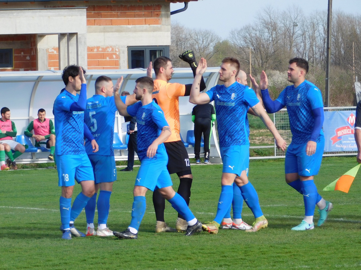 Šest igrača potpisala za Centrometal Šest igrača potpisala za Centrometal