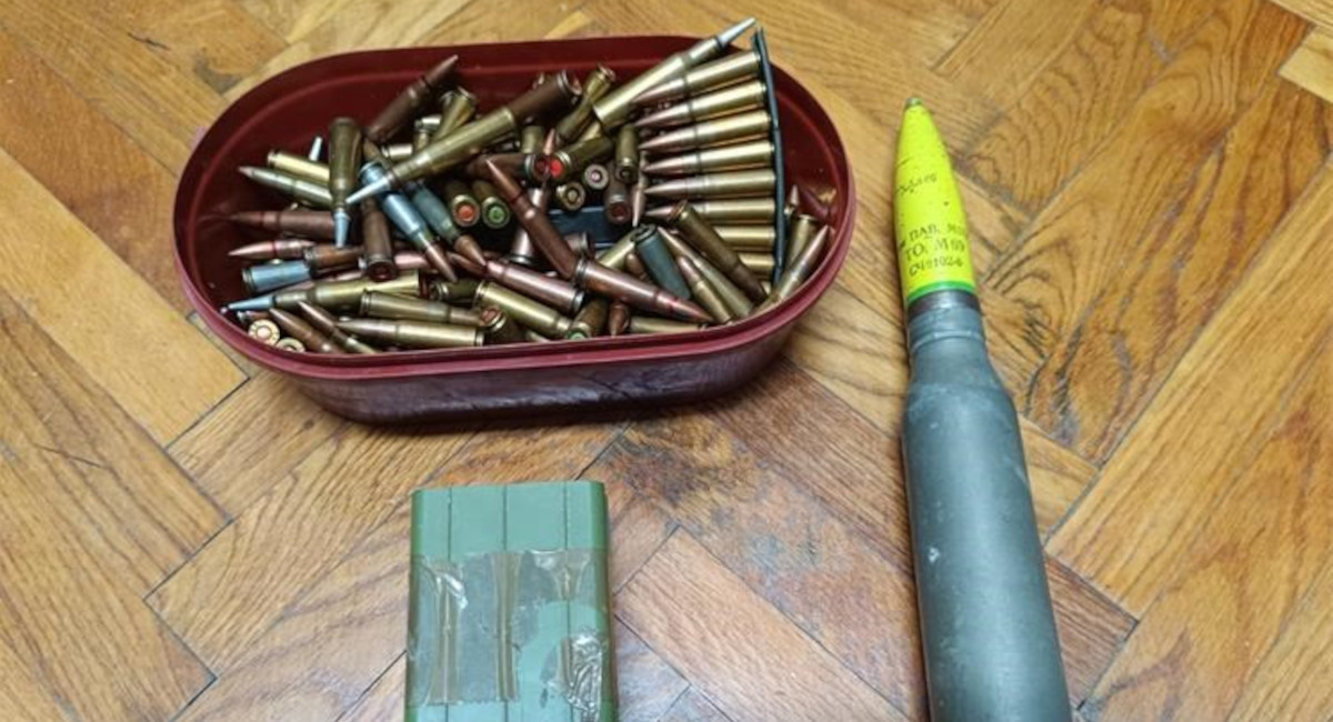 Građanin međimurskoj policiji dragovoljno predao streljivo i eksploziv Građanin međimurskoj policiji dragovoljno predao streljivo i eksploziv