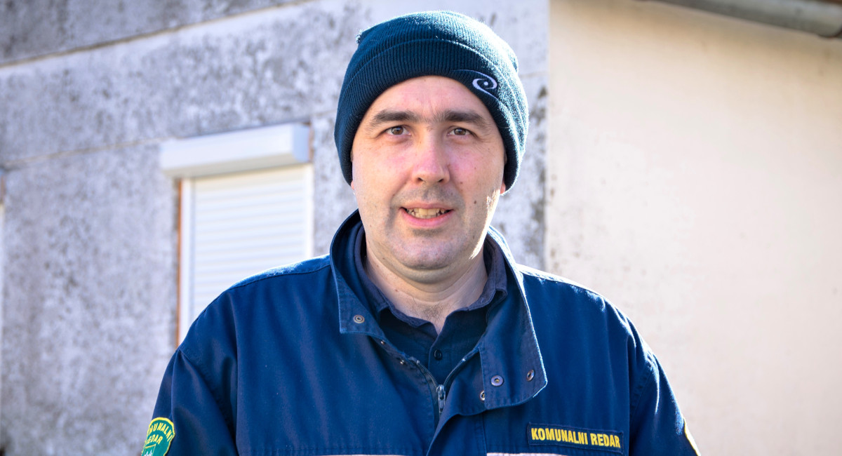 Toliko kulture u ophođenju danas se rijetko gdje viđa i susreće! Bravo, Tomice! Toliko kulture u ophođenju danas se rijetko gdje viđa i susreće! Bravo, Tomice!