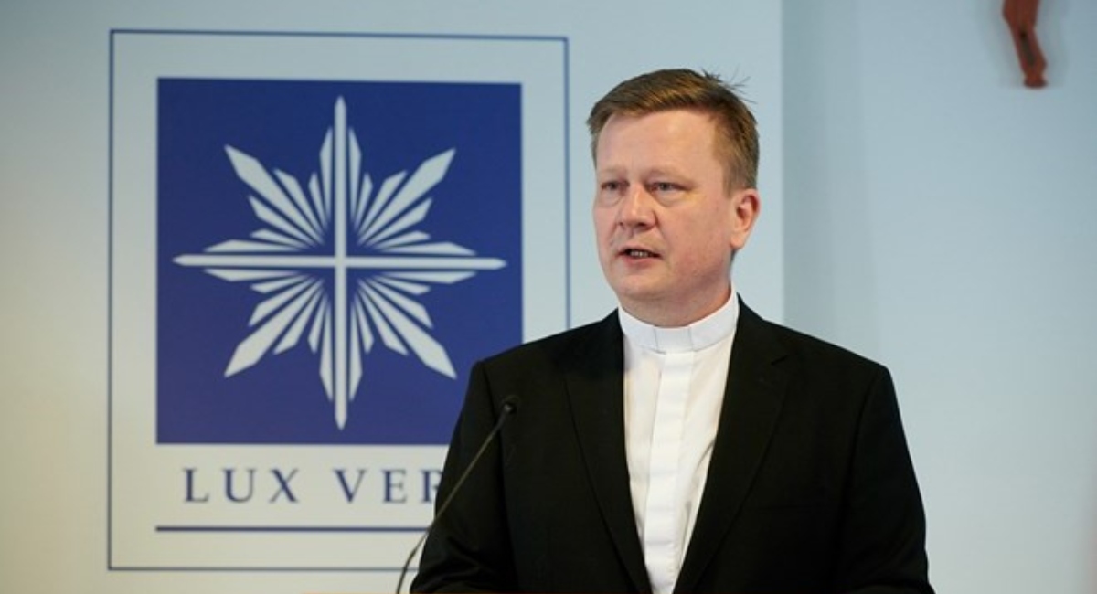 Domaći sin, mons. Krunoslav Novak, slavit će svetu misu u povodu 25. godišnjice svećeničkog ređenja! Domaći sin, mons. Krunoslav Novak, slavit će svetu misu u povodu 25. godišnjice svećeničkog ređenja!