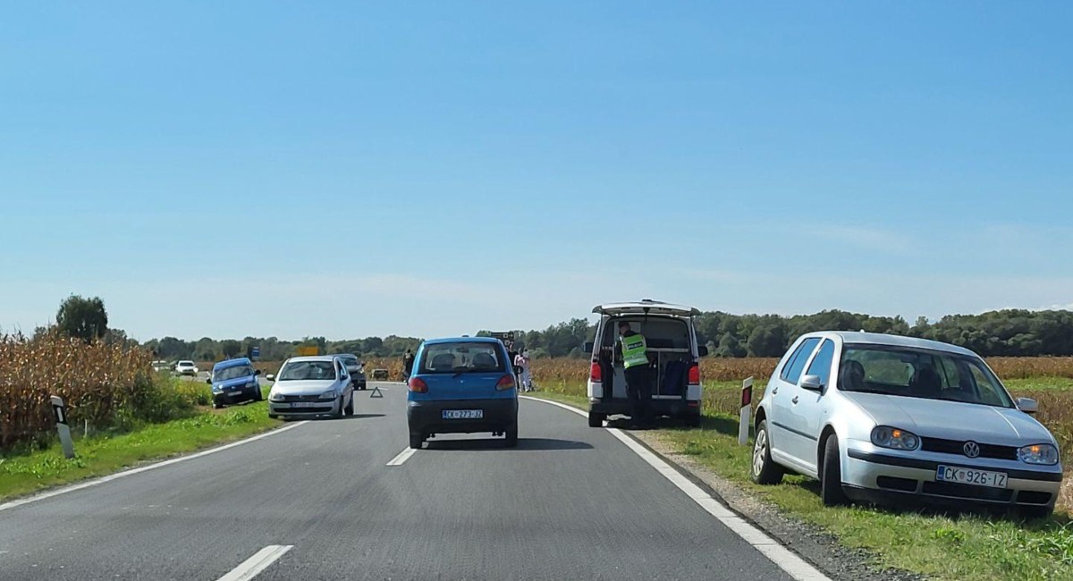 Sudar između Gornjeg Hrašćana i Trnovca uzrokovan nepropisnim preticanjem Sudar između Gornjeg Hrašćana i Trnovca uzrokovan nepropisnim preticanjem