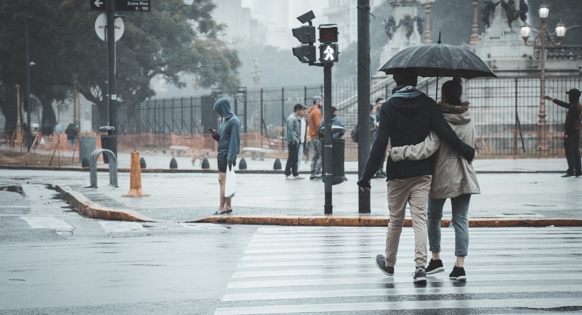 Danas promjenljivo oblačno s kišom i sunčanim trenucima Danas promjenljivo oblačno s kišom i sunčanim trenucima