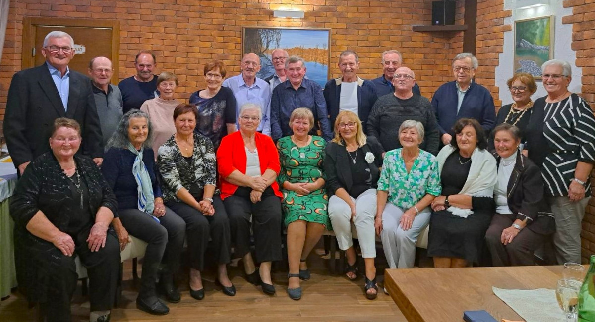 Odluka je pala: generacija osmaša OŠ Nedelišće iz 1968. na okupu svake godine! Odluka je pala: generacija osmaša OŠ Nedelišće iz 1968. na okupu svake godine!