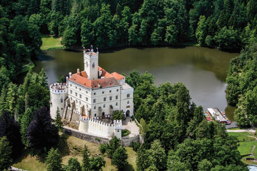 Velike kiše ne prijete sjeveru Hrvatske, ali pune Trakošćansko jezero Velike kiše ne prijete sjeveru Hrvatske, ali pune Trakošćansko jezero