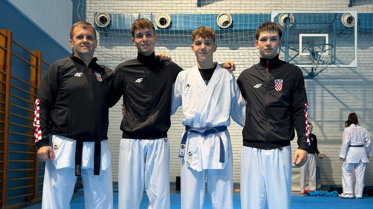 Sven, Ervin, Petar i trener Dejan na pripremama reprezentacije Sven, Ervin, Petar i trener Dejan na pripremama reprezentacije