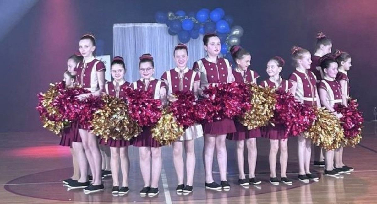 Sudjelujte u atraktivnim igrama i kušajte kestene i jesenske slastice! Sudjelujte u atraktivnim igrama i kušajte kestene i jesenske slastice!